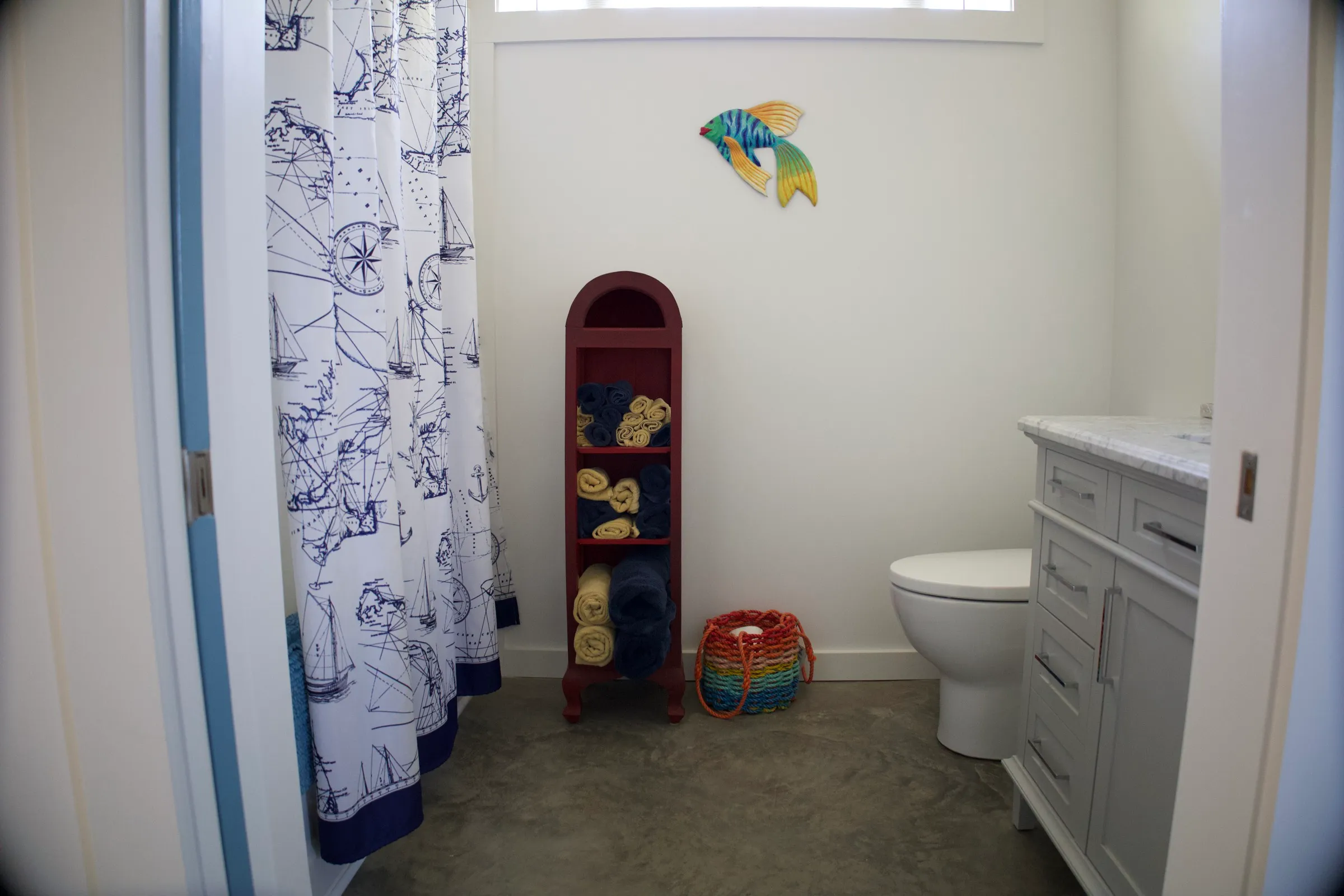 Bright full bathroom with a clean finish