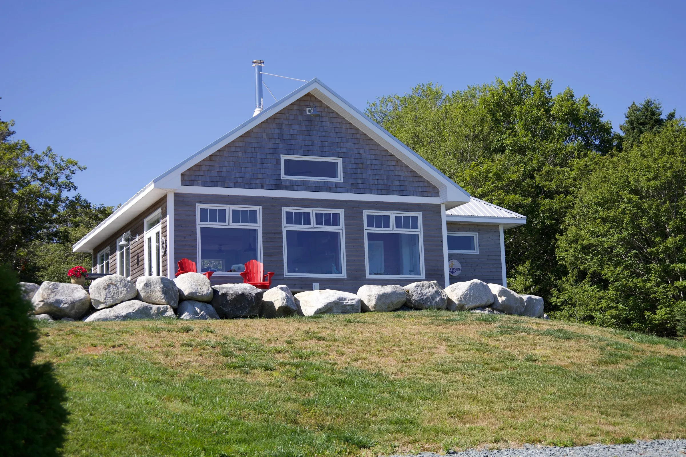 Front exterior of Hi Tides with cedar shingles