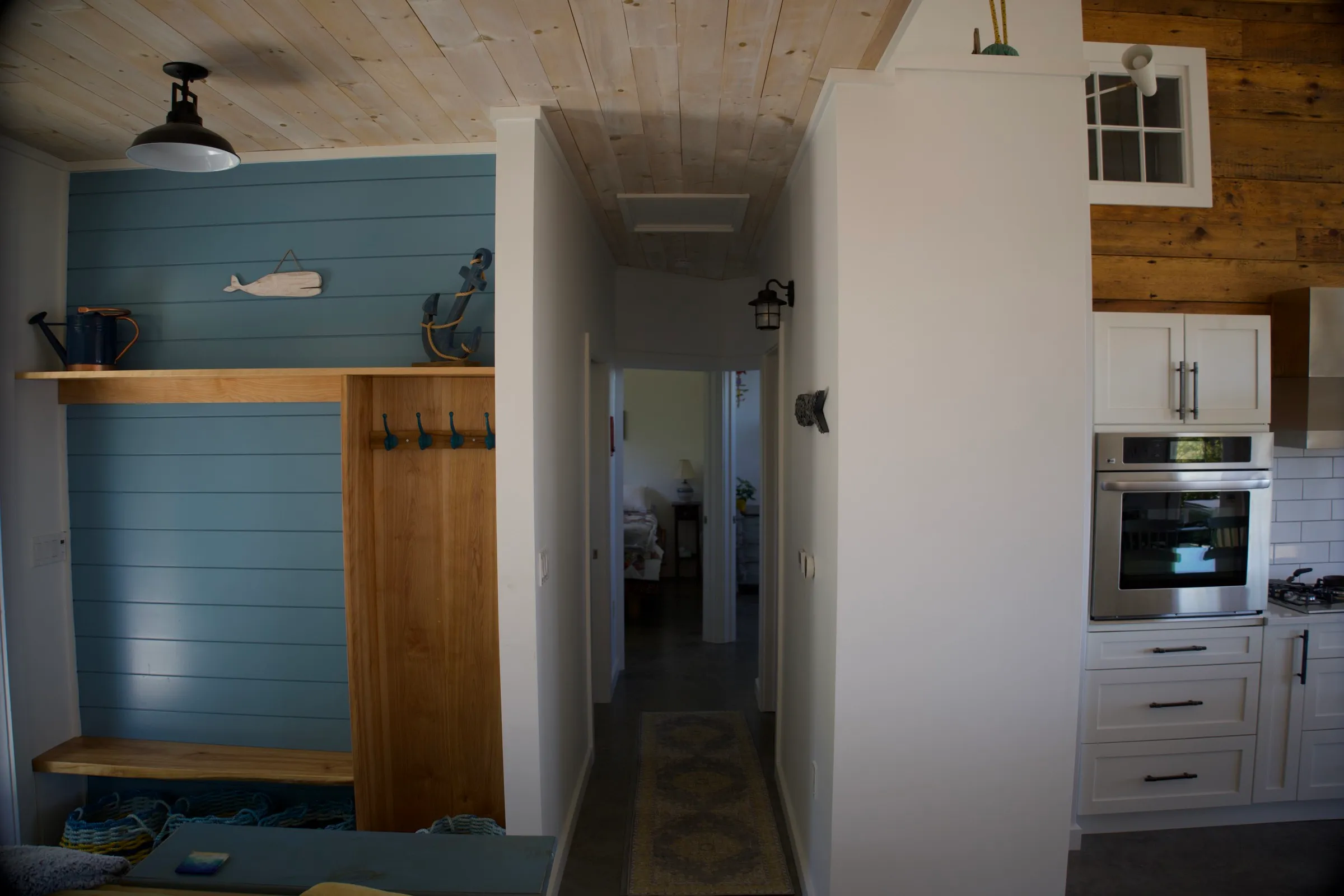 Hallway connecting the rooms inside Hi Tides